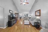 395 Devon Chase Hl - Photo 9