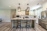 300 Charleston Ln - Photo 9