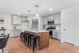 934 Bankside Dr - Photo 3