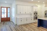 2818 Valley Rd - Photo 2