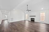 908 Bankside Dr - Photo 14