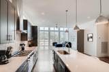 2725 Westwood Dr - Photo 4