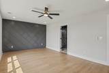 1121 Lawrence Ave - Photo 18