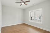 1121 Lawrence Ave - Photo 29