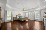 815 River Run - Photo 32