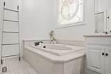815 River Run - Photo 36