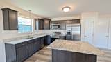 1061 Dublin Dr - Photo 15