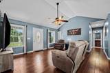 581 Oakwood Ln - Photo 9