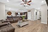 2422 Bucklin Dr - Photo 4