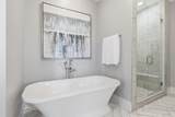 9643 Clovercroft Rd - Photo 32
