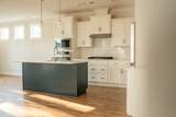 612 Conifer Dr - Photo 9