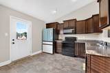 521 Labrador Dr - Photo 18