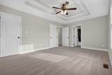 521 Labrador Dr - Photo 31