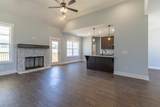 2060 Beverly Ct - Photo 2