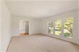 618 Fairlane Dr - Photo 8