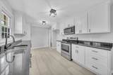 611 Henley St - Photo 10