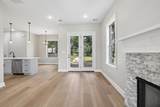 9624 Pine Point Dr - Photo 3