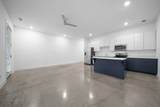 415 Merritt Ave - Photo 4