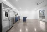 415 Merritt Ave - Photo 5
