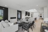1017 Argyle Ave - Photo 3