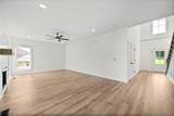 692 Eva Agnes Ave - Photo 10