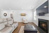 1015 Carnation Dr - Photo 4