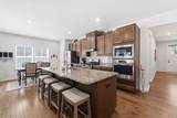 1015 Carnation Dr - Photo 8