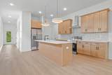 196A Queen Ave - Photo 9