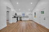 900 East Decherd Street - Photo 5
