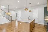 1726 Knowles St - Photo 9
