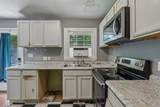 1610 Graybar Ln - Photo 9
