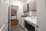 183 Hampshire Way - Photo 16