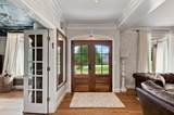 3026 Trotters Ln - Photo 6