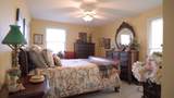 580 Stratford Way - Photo 18