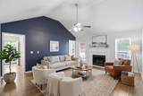 719 Williamsburg Dr - Photo 2