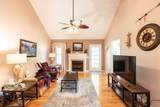 1004 Deann Ct - Photo 5