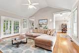 131 Maple Dr - Photo 4