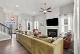 323 Hathaway Ln - Photo 8
