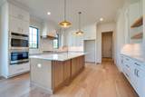 112 Mitford Lane - Photo 8