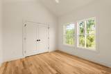 1347 Pennock Ave - Photo 8