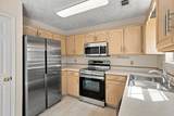 2306 Surrey Ln - Photo 13