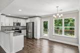 553 Delacy Dr - Photo 8