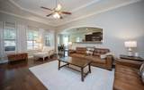 813 Silverhill Dr - Photo 8