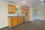 418 Haywood Ln - Photo 3