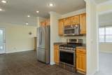 418 Haywood Ln - Photo 4