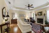 2767 Stonehedge Dr - Photo 5