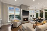 1024 Club View Dr - Photo 2