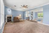 687 E Farrell St - Photo 4