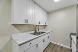 550 Harding Pl - Photo 3