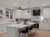 712 Spears Avenue - Photo 8